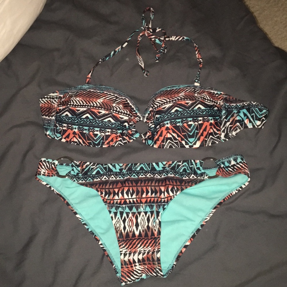 Swimsuit: never worn!!